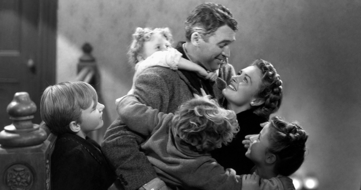 Xem 'It's a Wonderful Life': Giáng sinh, đêm nhiệm màu của yêu thương -  Tuổi Trẻ Online