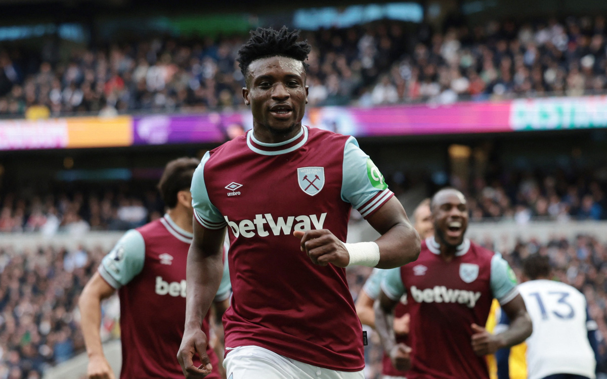 Ẩu đả với 3 người đội bạn, tiền đạo West Ham nguy cơ bị phạt nặng