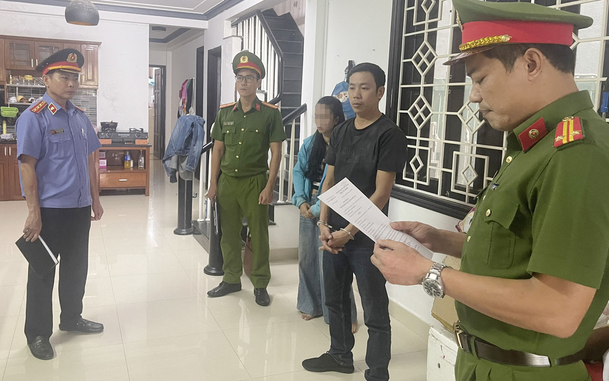 Bắt quản lý cửa hàng quần áo The Blues Hội An 'phù phép' cả ngàn sản phẩm, chiếm 790 triệu