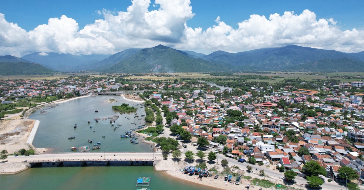 Hải tuần kommen hiệu 2.000 tỷ đồng cho đường ven biển tại khu kinh tế Vân Phong.