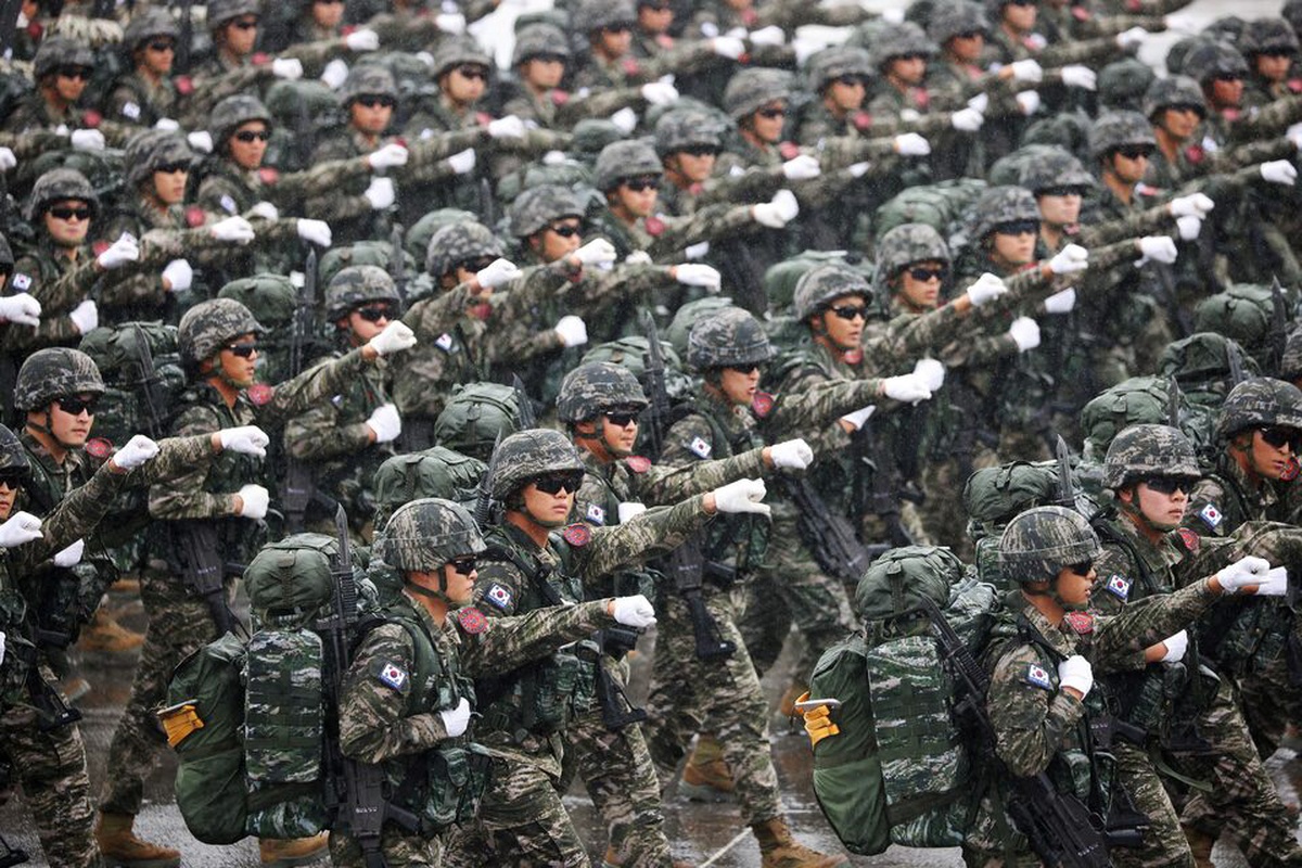 Cố tình tăng cân để trốn nhập ngũ, thanh niên Hàn Quốc bị kết án