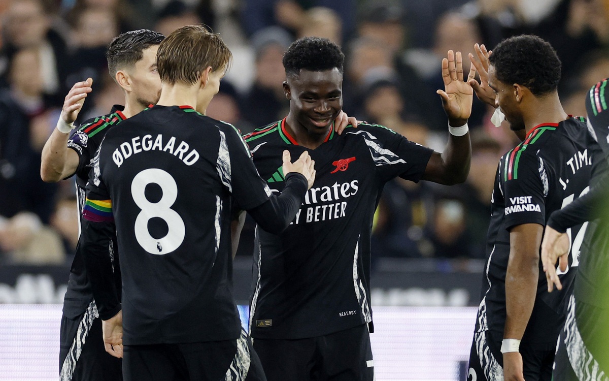 Trận bóng khó tin Arsenal - West Ham: 7 bàn thắng trong hiệp một