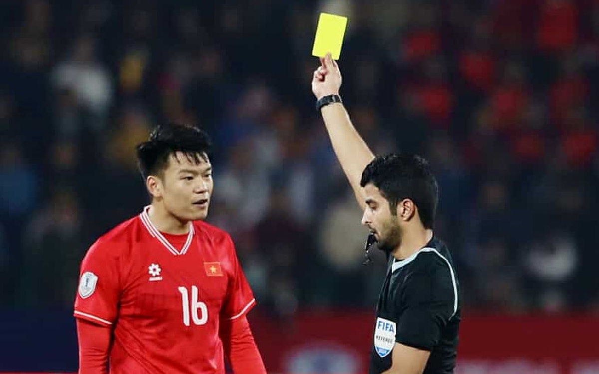 Trọng tài FIFA: Tuyển Việt Nam mất oan phạt đền 5 Trọng tài bỏ qua cho Indonesia một quả phạt đền trước tuyển Việt Nam?