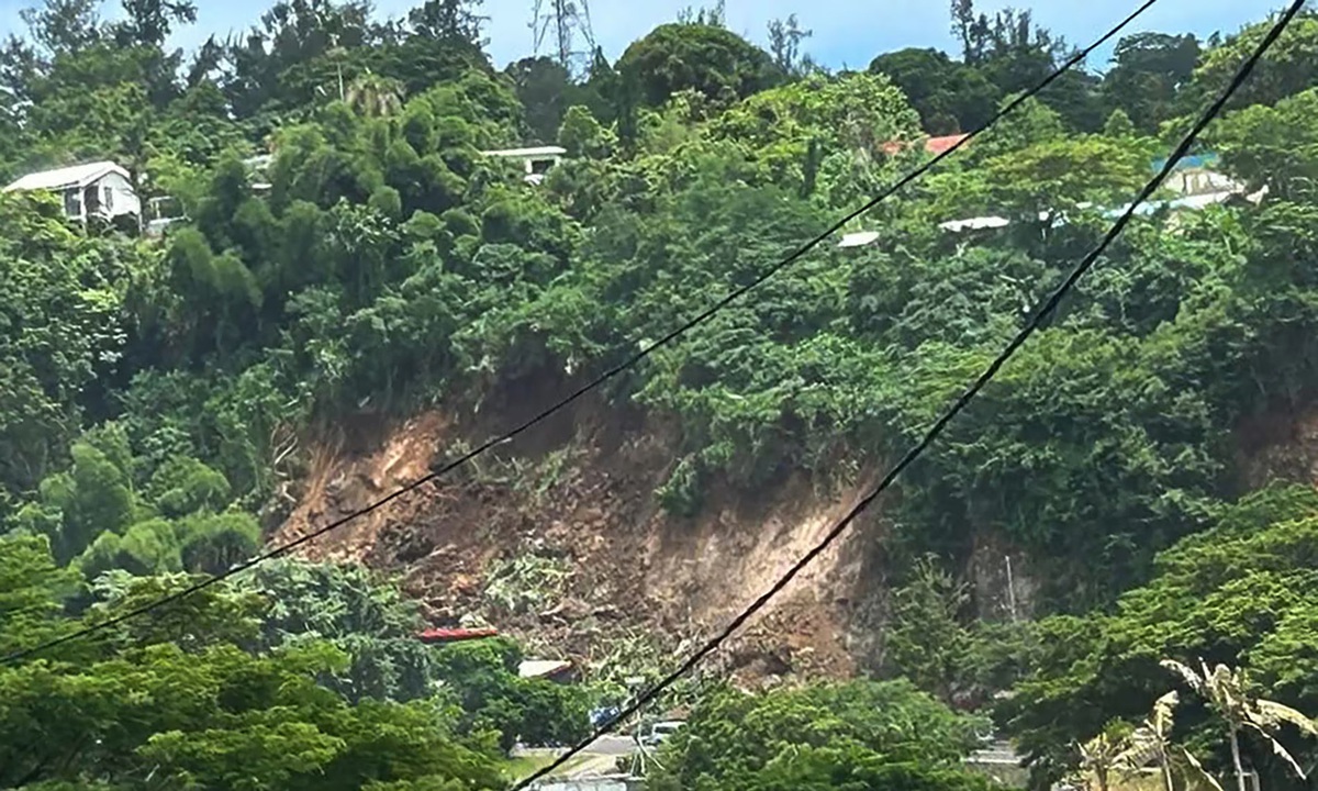 Động đất mạnh 7,4 độ, cảnh báo sóng thần ở Vanuatu