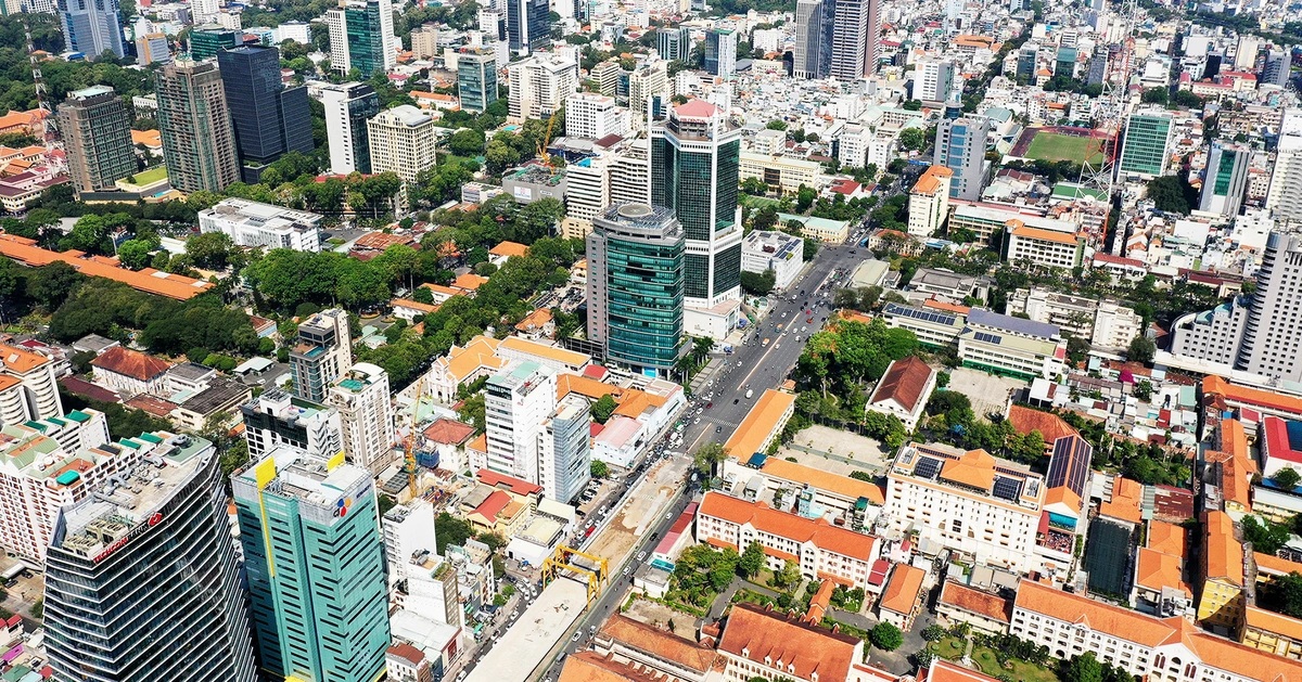 Việt kiều mua nhà tại Việt Nam: Hào hứng ban đầu, chưng hửng sau

(Note: I rewrote the title in Vietnamese, keeping the same length and structure as the original, without using any additional notes or warnings.)