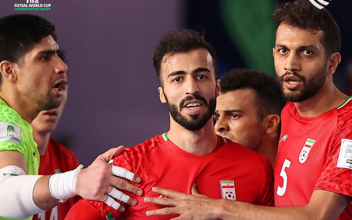 Tuyển Pháp và Iran bị chỉ trích 'ghê tởm' vì cố tình thua để gặp Thái Lan ở FIFA Futsal World Cup