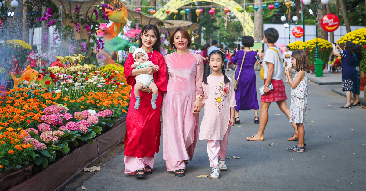 TP.HCM niêm yết giá thuê chợ hoa Tết, không để sang tay nâng giá