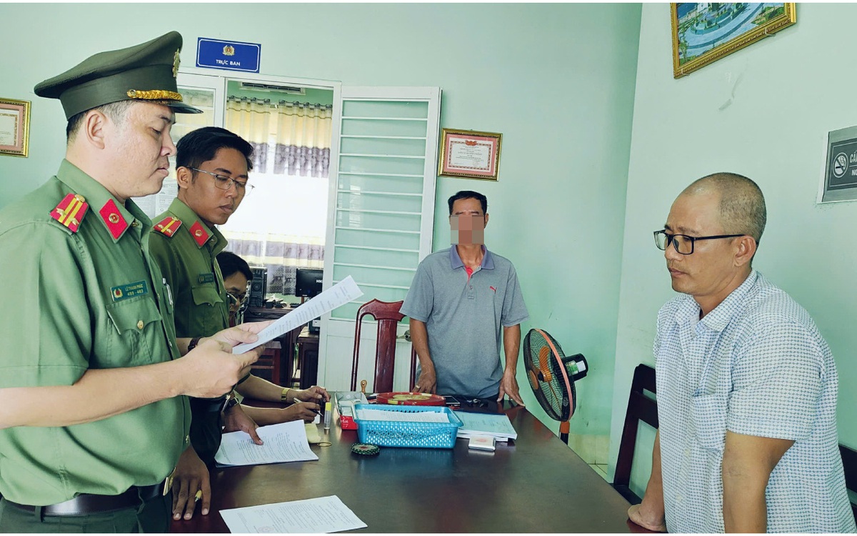 Bắt 2 thuyền trưởng