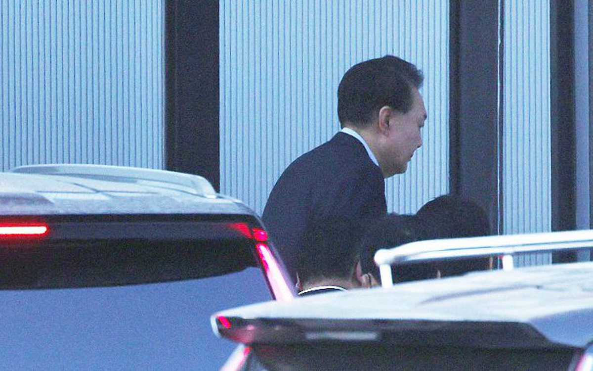 Tổng thống Yoon Suk Yeol bị bắt