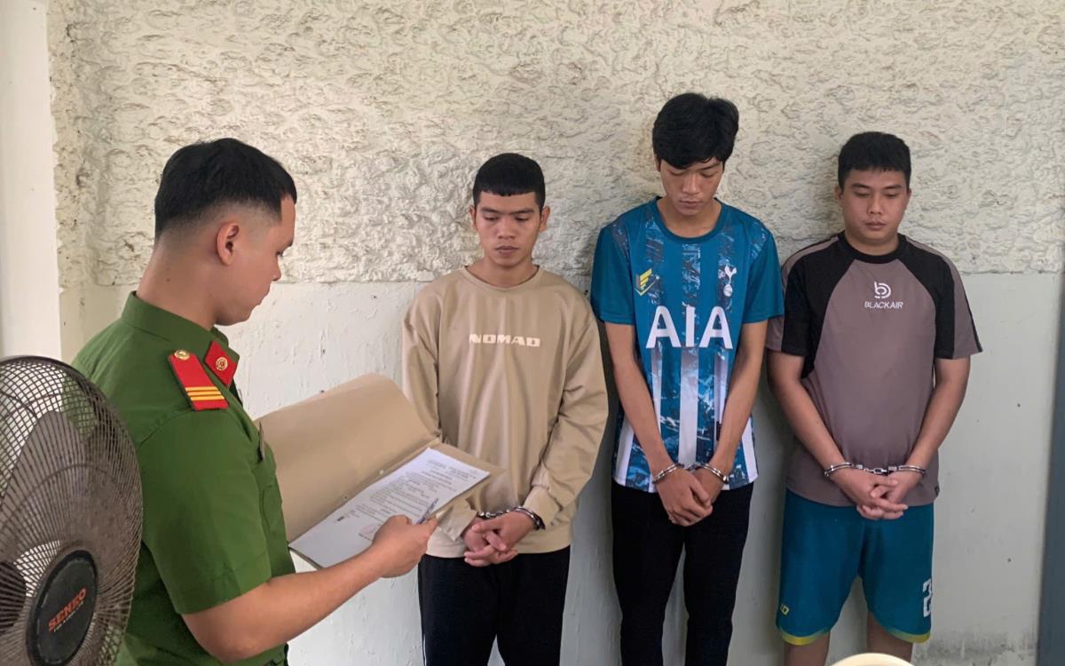 Khởi tố tội cố ý gây thương tích nhóm đánh nam shipper Đà Nẵng có hợp lý?