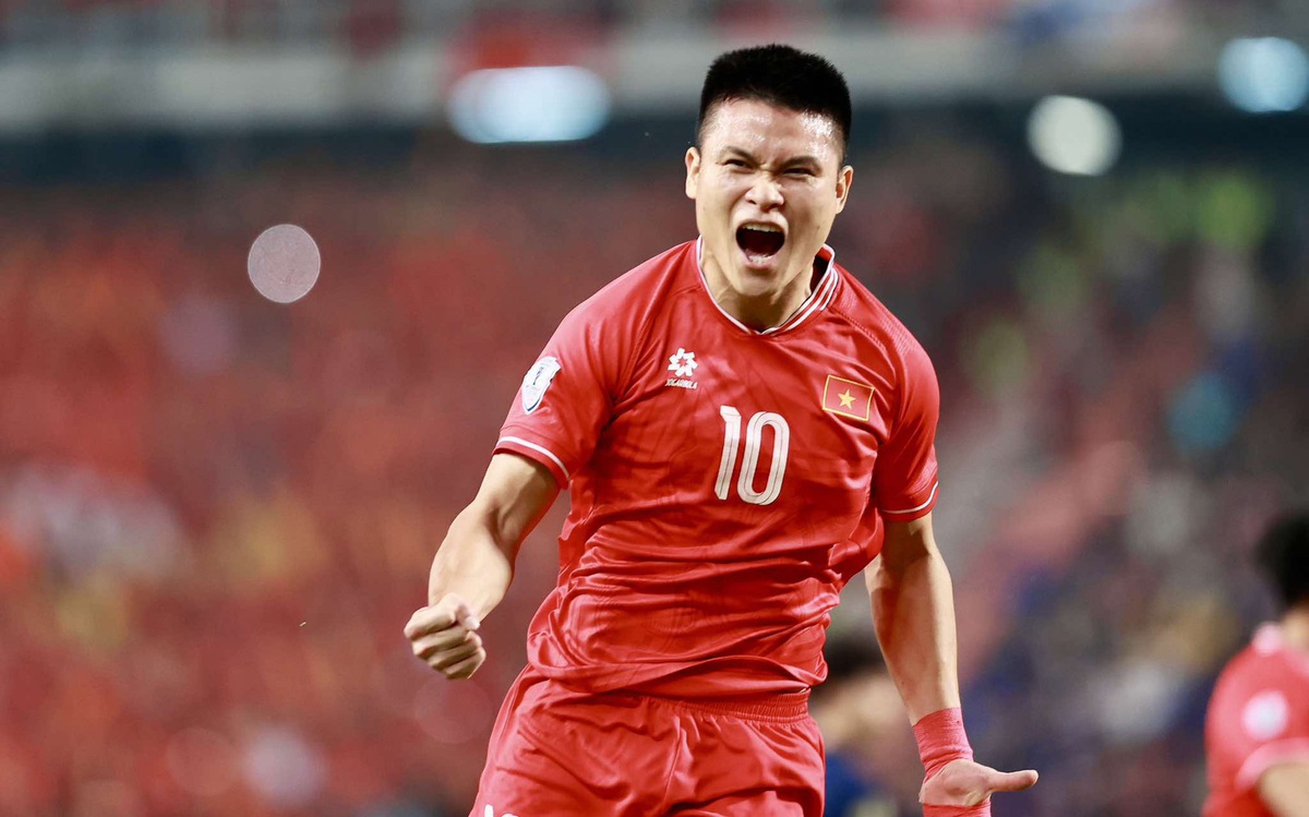 Thái Lan - Việt Nam (hiệp 1) 1-1: Ben Davis gỡ hòa