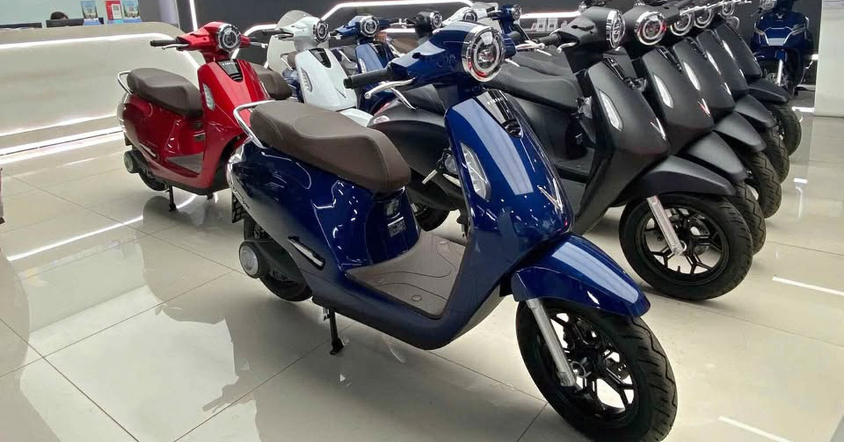 Bão Giá Xe Máy Điện: VinFast Giảm Giá, Đánh Bại Honda Wave Alpha