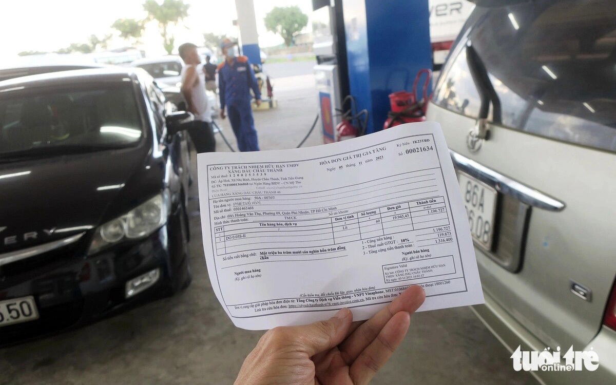 Tổng cục Thuế lại hối triển khai hóa đơn điện tử bán lẻ xăng dầu