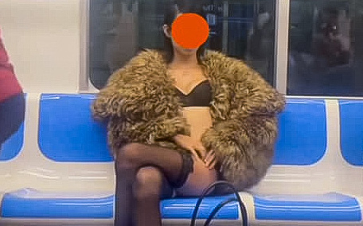 Chụp ảnh cởi đồ, phản cảm trên metro số 1