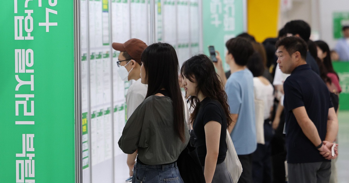 Giới trẻ Hàn Quốc chật vật khi ít việc làm toàn thời gian