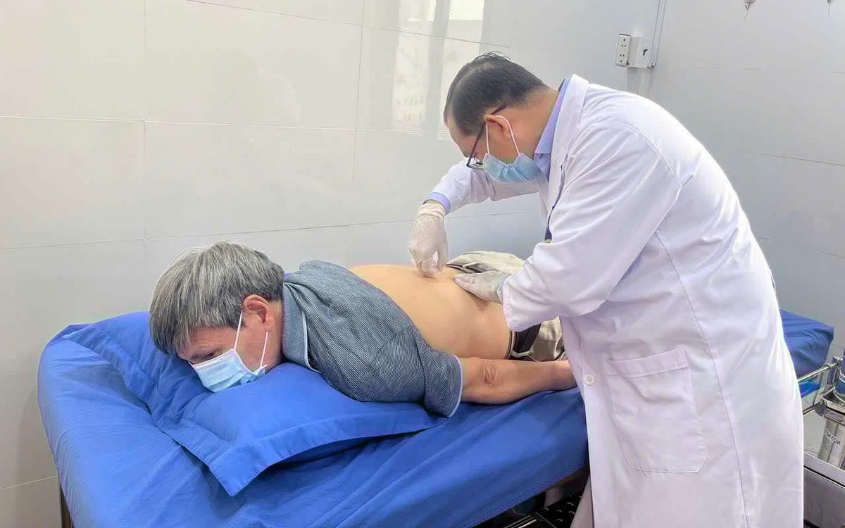 Cấy chỉ trị bệnh viêm loét dạ dày