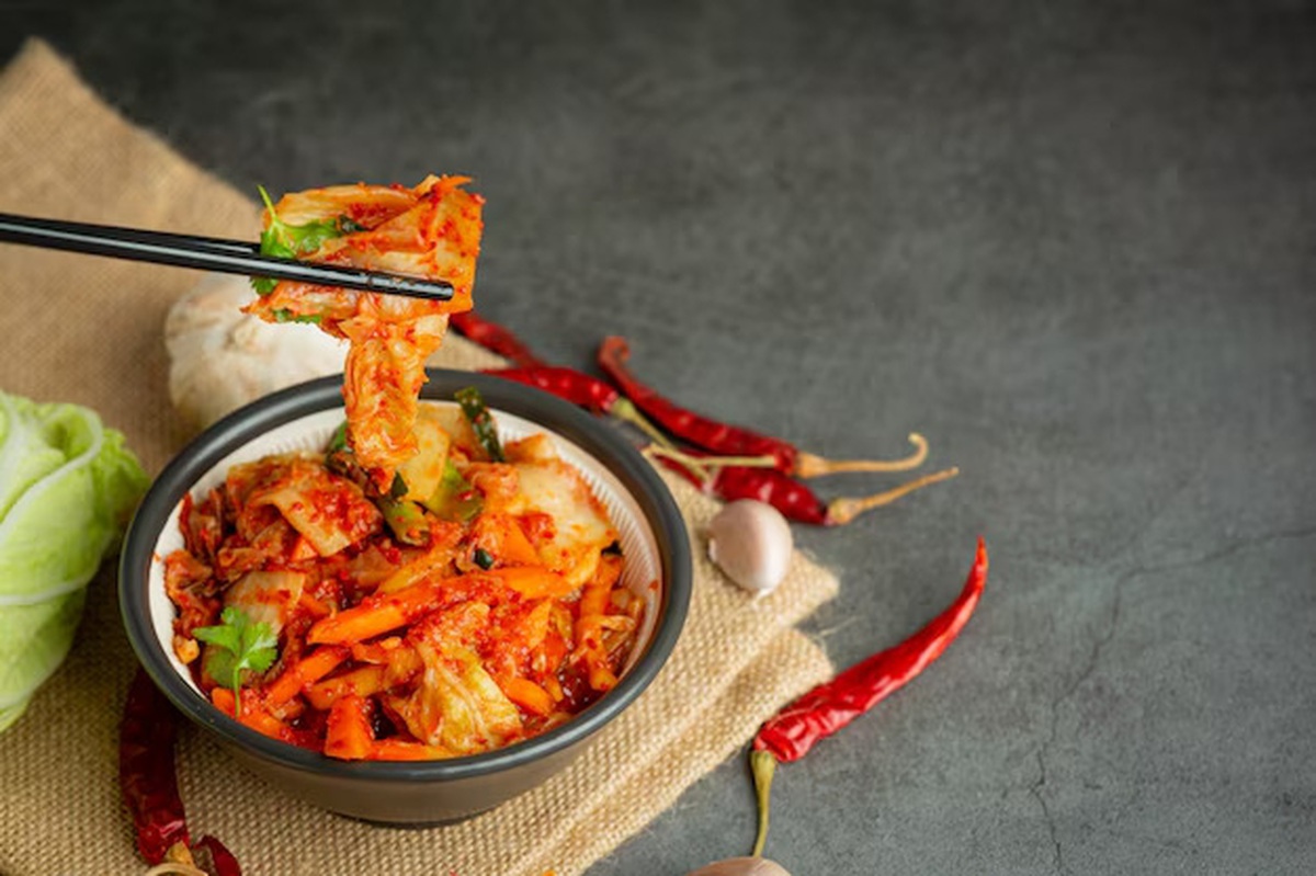 Ăn dưa chua, uống sữa lên men giúp giảm lo âu