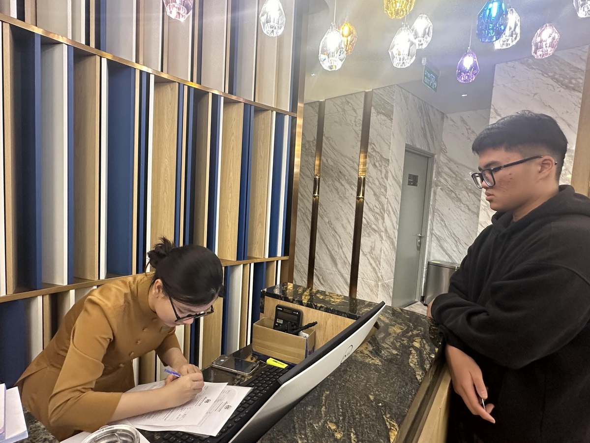 'Bơ vơ' khi đặt phòng khách sạn trên các app dịp Tết