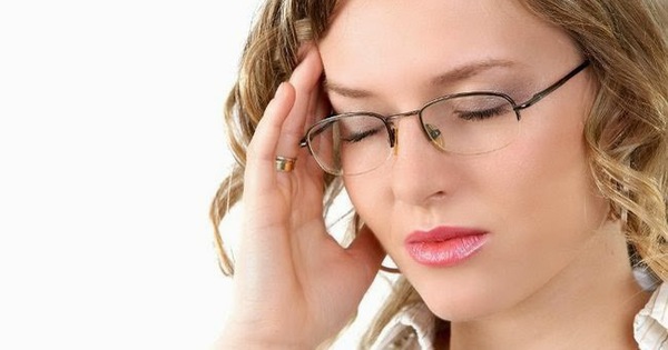 Có liên quan giữa chứng đau đầu migraine và thị lực không?