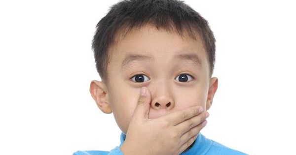 Bệnh nha khoa có liên quan đến hôi miệng ở trẻ em không?
