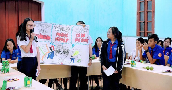 Học sinh trường Tiểu học Tân Mai với cuộc thi Em vẽ trường học hạnh phúc  chủ đề Thế giới trong tương lai  tin tức khác