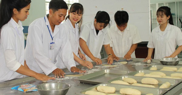 Trường Cao đẳng Kiên Giang: Ưu tiên đào tạo gắn với thị ...