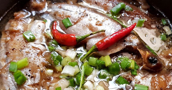 Ngày mưa, còn gì bằng món cá dứa kho tiêu ăn với cơm nóng