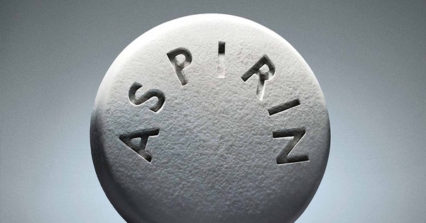 Aspirin có tác dụng giảm đau và hạ sốt như thế nào?
