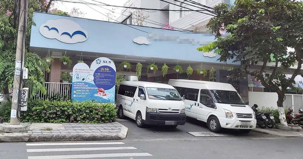 Đưa đón trẻ đi học: Mỗi nơi mỗi cách