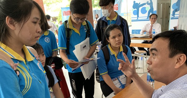 Điểm chuẩn ĐH Khoa học xã hội và nhân văn TP.HCM từ 19 - 25