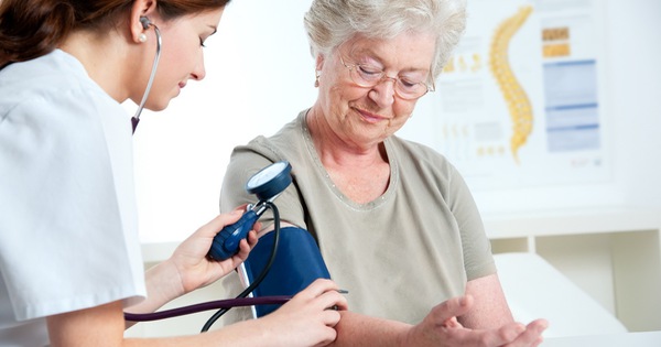 Làm thế nào để đo huyết áp và phát hiện cao huyết áp?
