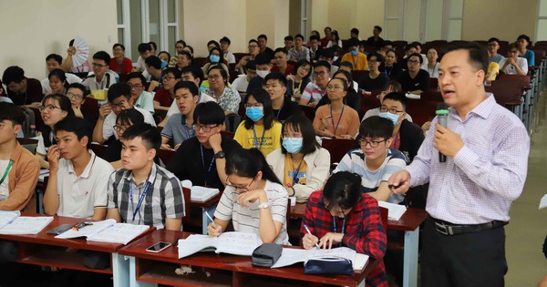 Lãng phí vô hình trong đào tạo tại các trường đại học Việt Nam