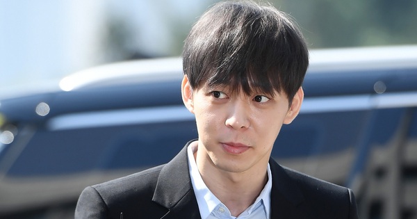 Hoàng tử gác mái' Park Yoo Chun bị tòa án cấm lên truyền hình, cấm hoạt  động showbiz vì bê bối - Tuổi Trẻ Online