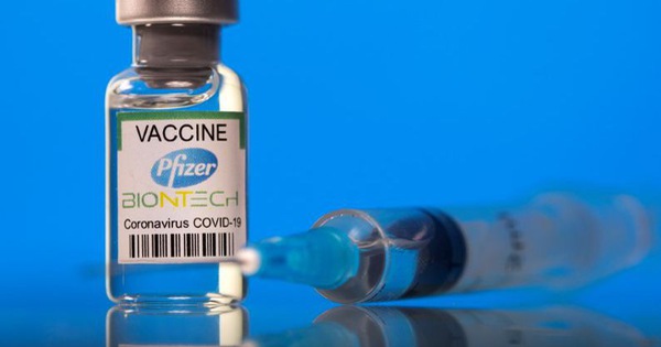 Thêm 1,2 triệu liều vắc xin Pfizer do Mỹ tặng về TP.HCM