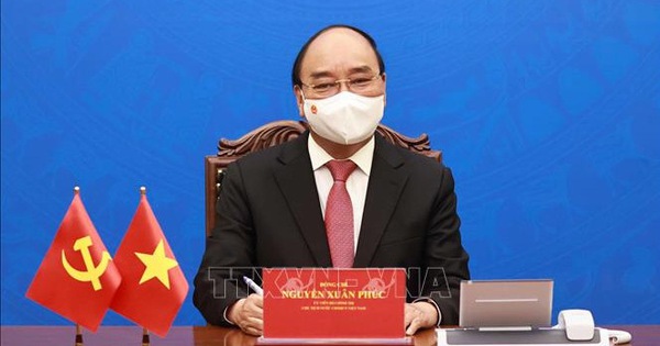 Chủ tịch nước Nguyễn Xuân Phúc điện đàm với Chủ tịch Trung Quốc Tập Cận Bình
