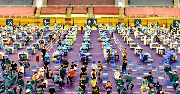 Phải chống dịch bằng 'hai chân' - Vimarsana News