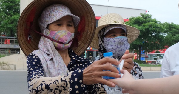 Bữa sáng yêu thương mùa COVID-19: 'Cảm ơn, cảm ơn rất nhiều' - Vimarsana News