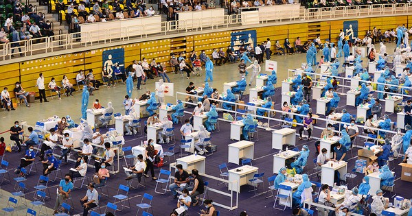 Tiêm vắc xin: thần tốc nhưng phải an toàn - Vimarsana News