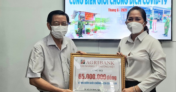 Những tấm lòng tiếp tục gửi ra biên giới chống dịch - Vimarsana News