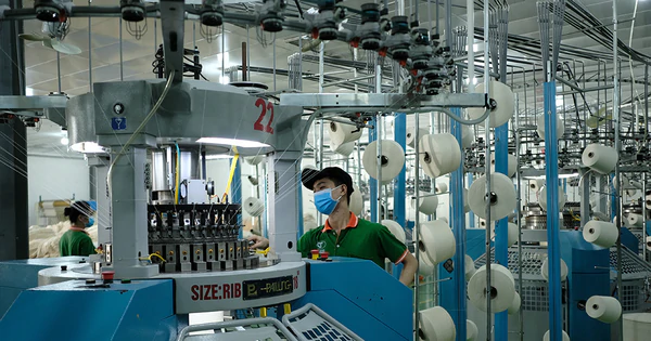 GDP 6 tháng tăng không bất thường - Vimarsana News