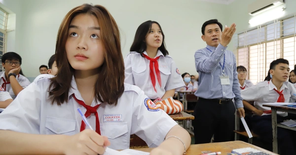 Tuyển sinh lớp 10 tại TP.HCM: Cần quyết sớm để giải tỏa áp lực - Vimarsana News
