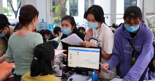 Tăng học bổng, giảm học phí... tiếp sức sinh viên - Vimarsana News