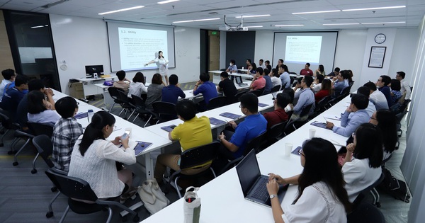 Đại học Fulbright Việt Nam chuyển từ thi sang xét tuyển thạc sĩ chính sách công - Vimarsana News