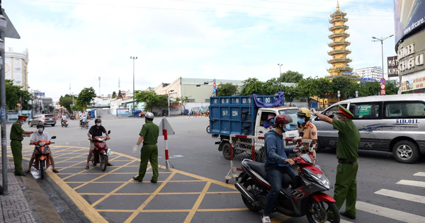 TP.HCM: Nhiều người bị buộc quay đầu khi ra đường không cần thiết - Vimarsana News