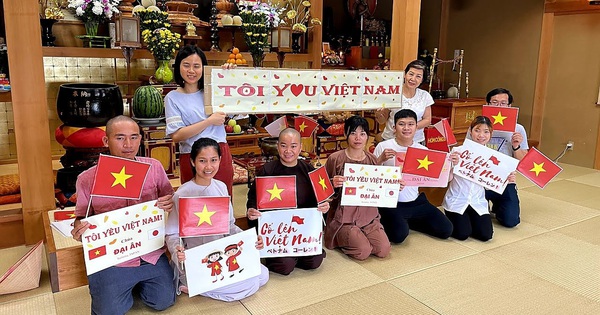 Người Việt Nam tại Nhật Bản gửi thực phẩm, lời chúc yêu thương đến đoàn thể thao Việt Nam - Vimarsana News