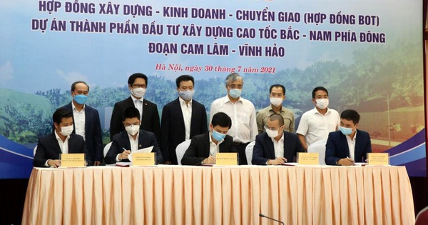 Ký hợp đồng BOT dự án đường cao tốc Cam Lâm - Vĩnh Hảo - Vimarsana News