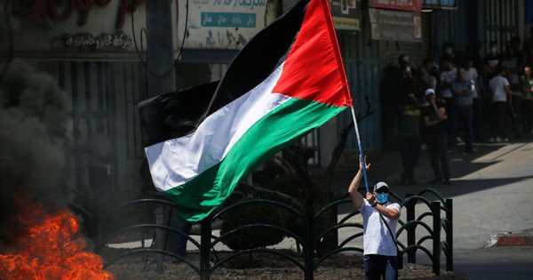 Bóng bay châm ngòi căng thẳng ở Gaza - Vimarsana News