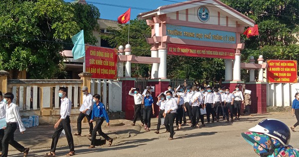 Những điểm thi đặc biệt - Kỳ 4: Cuộc hộ tống đặc biệt đề thi ra Lý Sơn - Vimarsana News