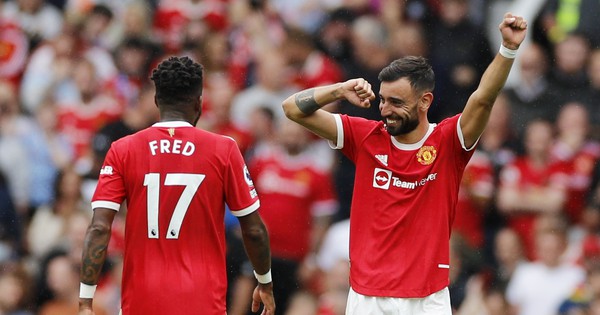 Bruno lập hat-trick, Man Utd đại thắng Leeds trong trận ra quân - Vimarsana News