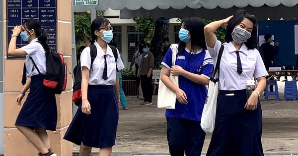 Thêm nhiều trường đại học công bố điểm nhận hồ sơ xét tuyển - Vimarsana News